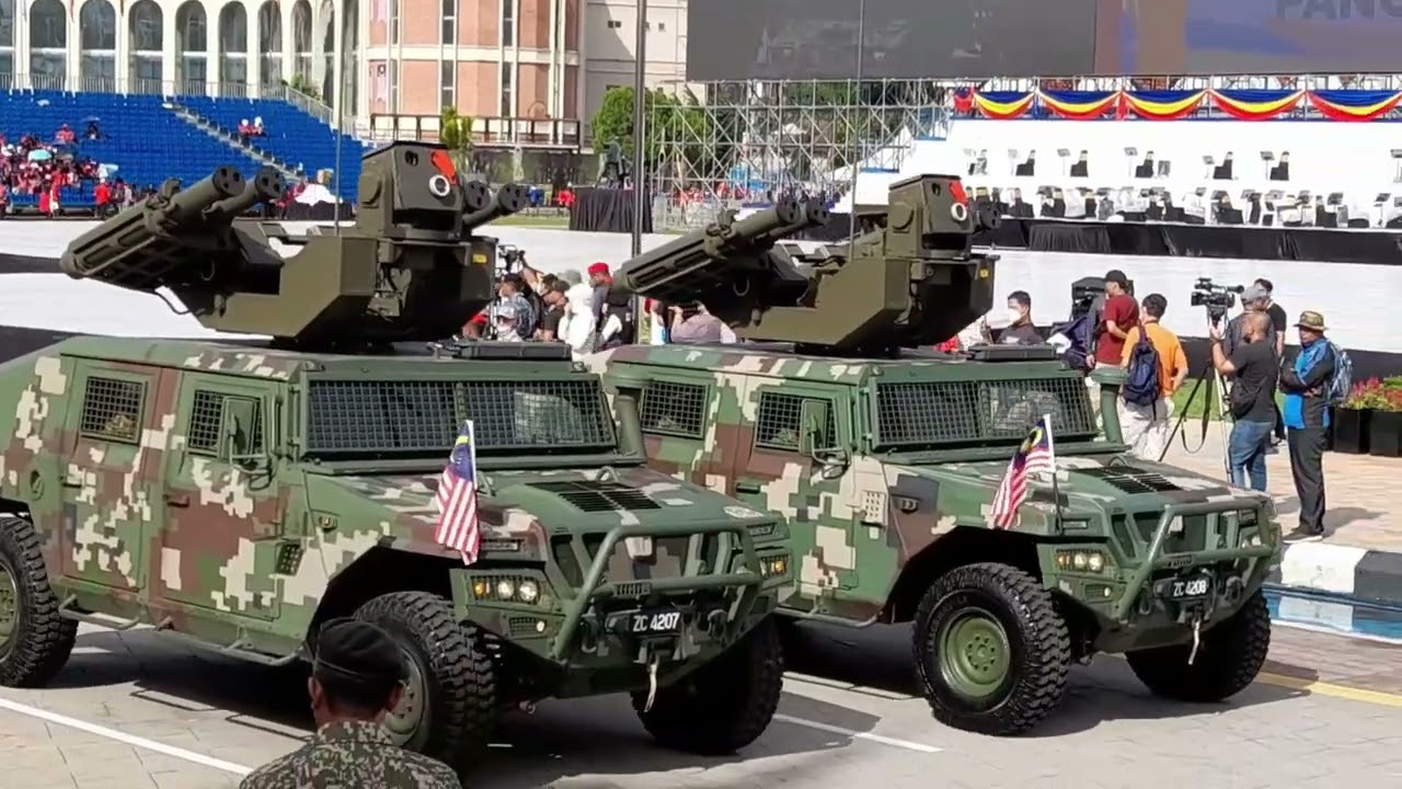 Aset Angkatan Tentera Darat Malaysia, Perarakan Merdeka 2022 . Raptai Dataran Merdeka. sama ke 2023?