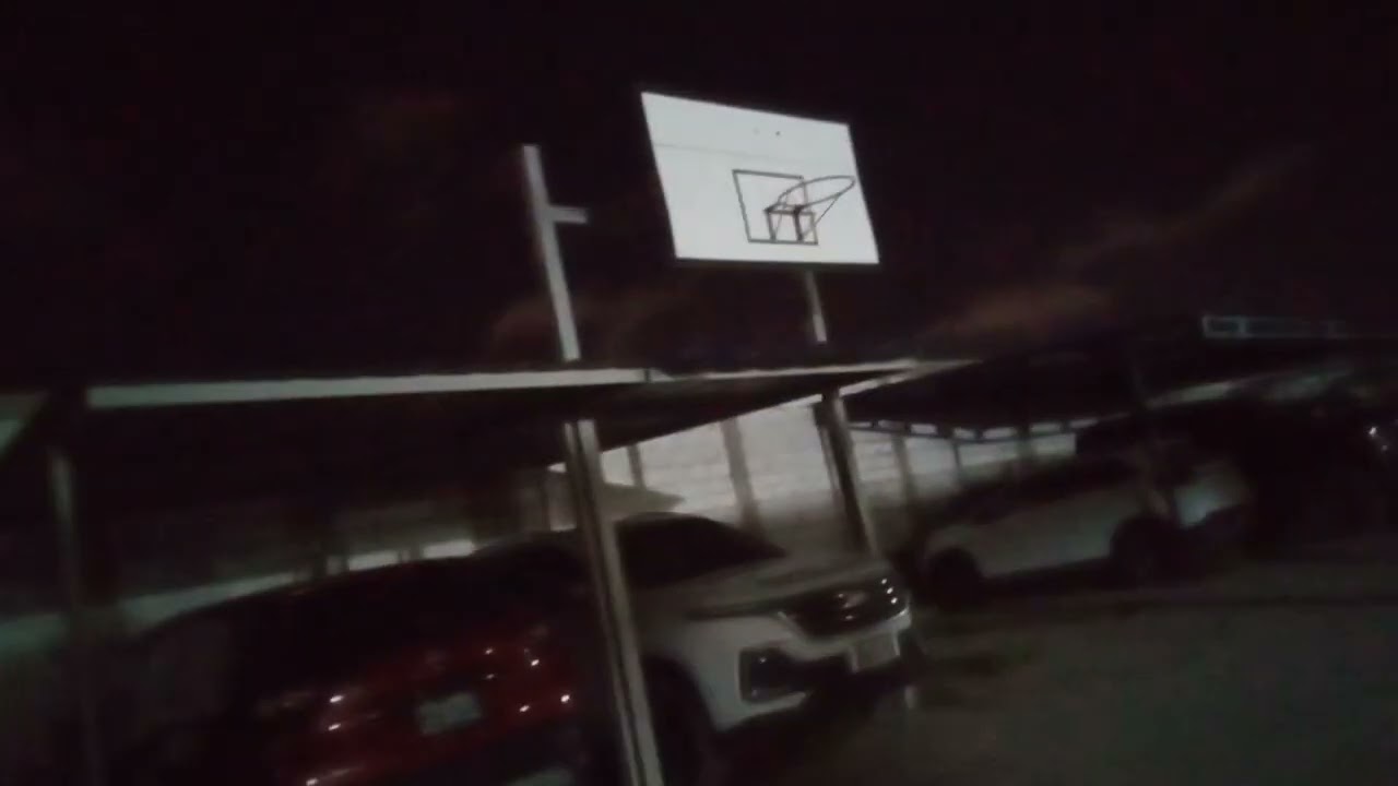 Viendo fantasmas en la noche 🌃