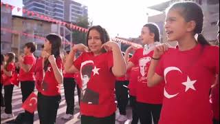 CUMHURİYET ŞARKISI  söz-müzik:Çağdaş sevinç  İzmir Bornova Reşat Nuri Güntekin Ortaokulu