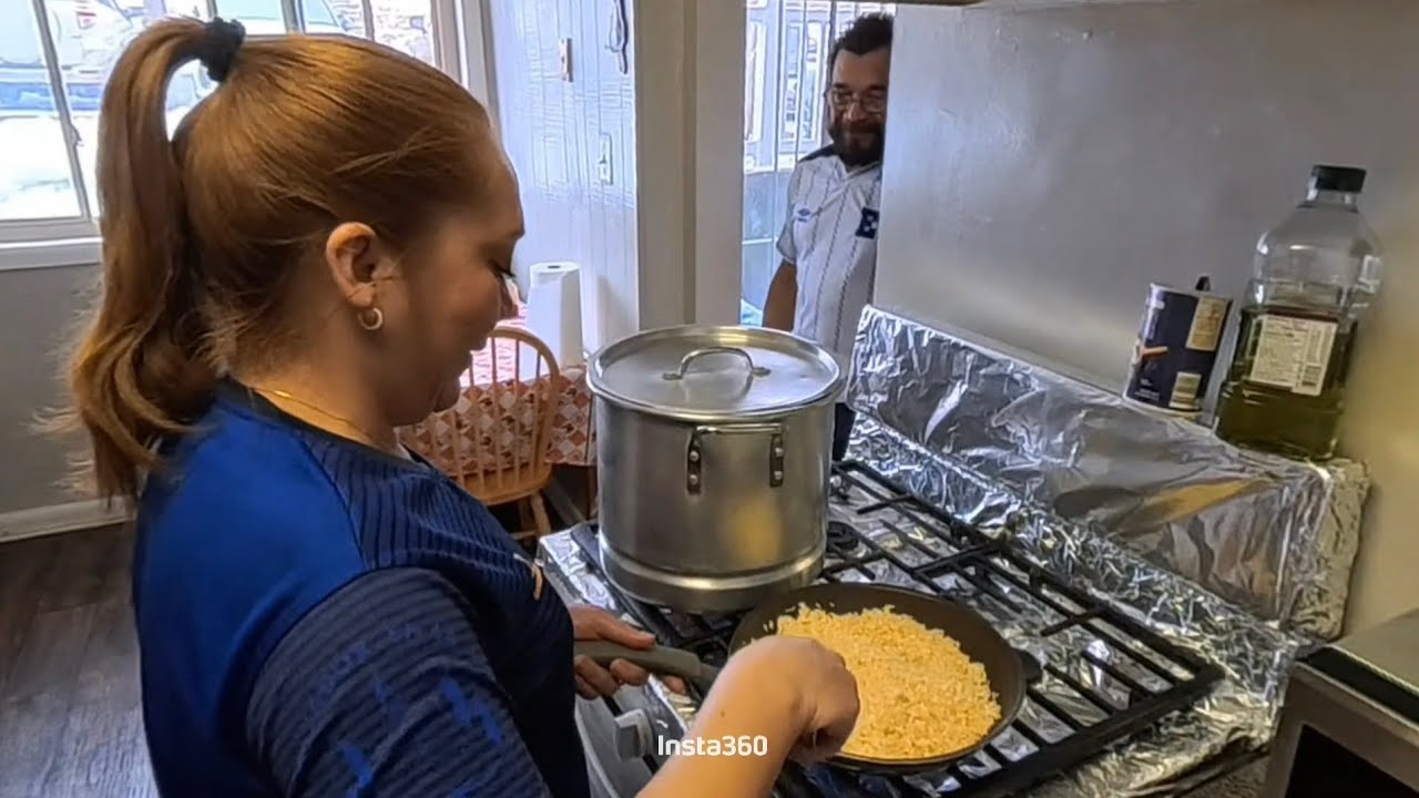 #usa🇺🇲🇸🇻🇳🇮 Seguimos con el arroz blanco para acompañar al SOPON de res, al estilo SALVADOREÑO 😋😋😋 