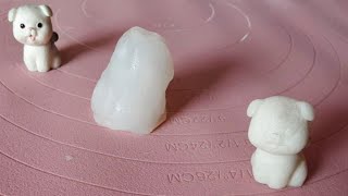 DIY Resin moulds from silicone sealant