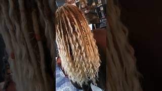 Install On These Dreads With Curly Ends