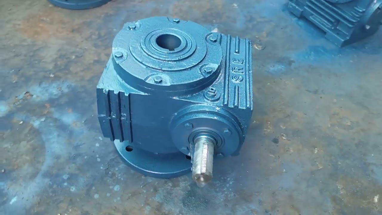 Vertical Worm Gearbox | Available on IndiaMART