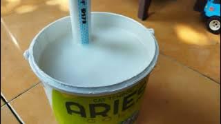 How to Mix Wall Paint with Water