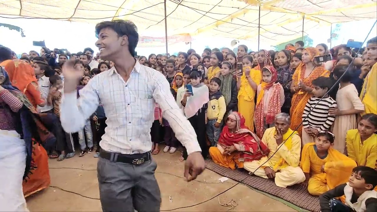 मेरे कन्हा की ऊंची अटरिया मिलनो कैसे होय भजन सुनाया मंगेश शास्त्री जी ने ग्राम चाडी