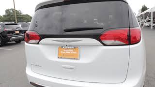 minivan pacifica chrysler