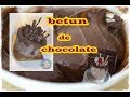 betun de chocolate (buttercream) y pastel decorado