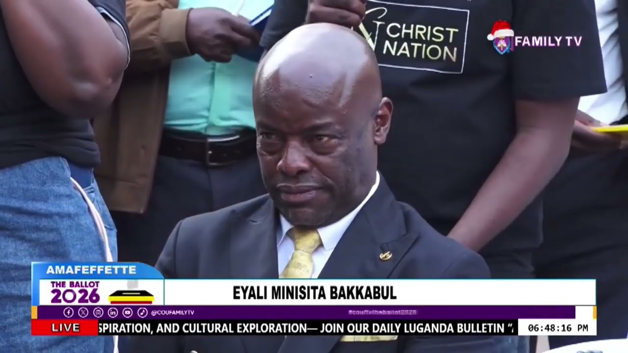 EYALI MINISITA BAKKABULINDI AKUNZE ABAKOZI