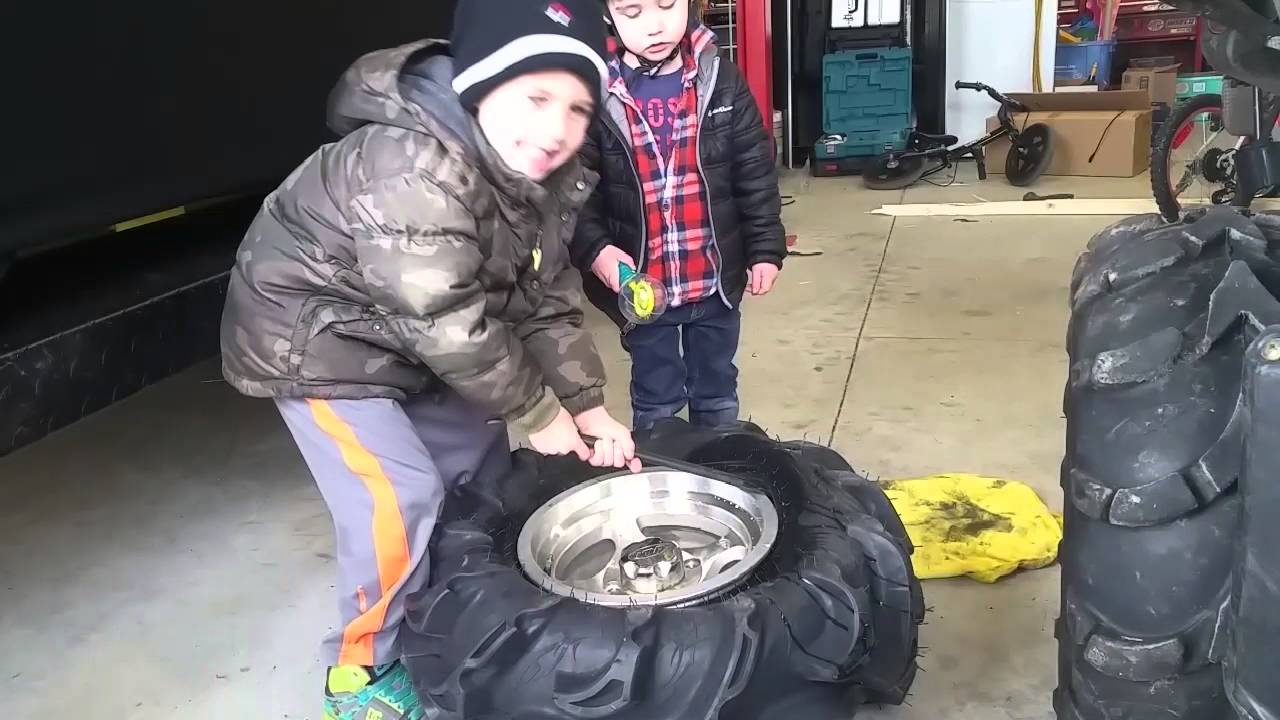 Fix It With Marcus Change an ATV tire YouTube
