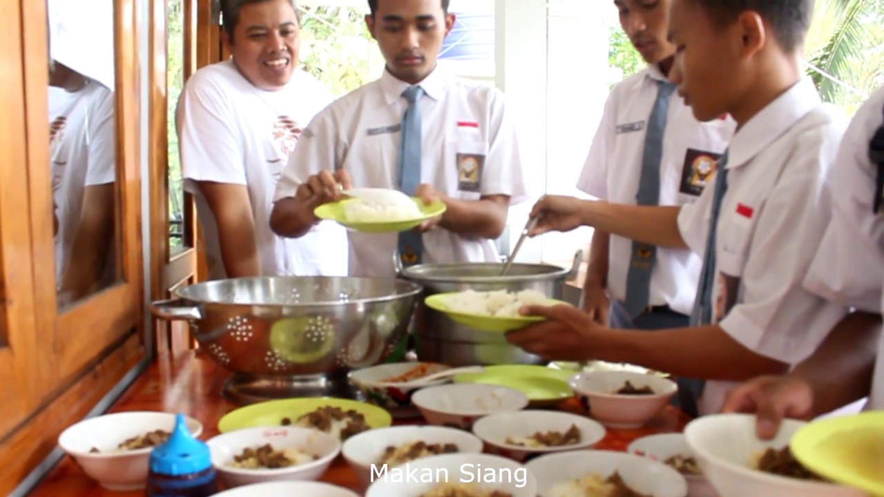 SMA SEDES SAPIENTIAE BEDONO - DAILY ACTIVITY DORMITORY