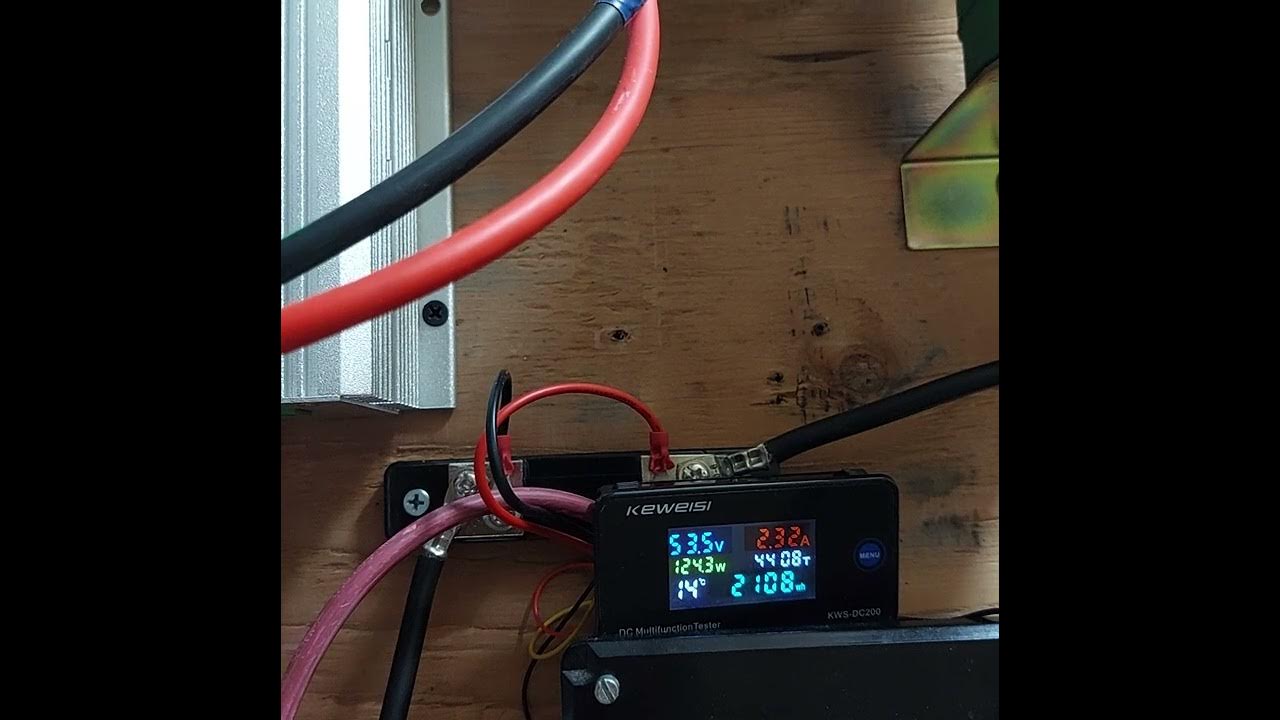 ista-breeze-i1000-output-from-bridge-rectifier-and-wind-charge