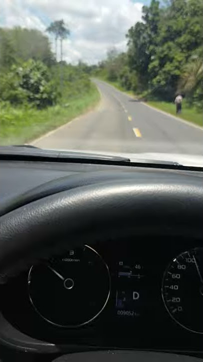 story wa & ig nyetir mobil pajero terbaru