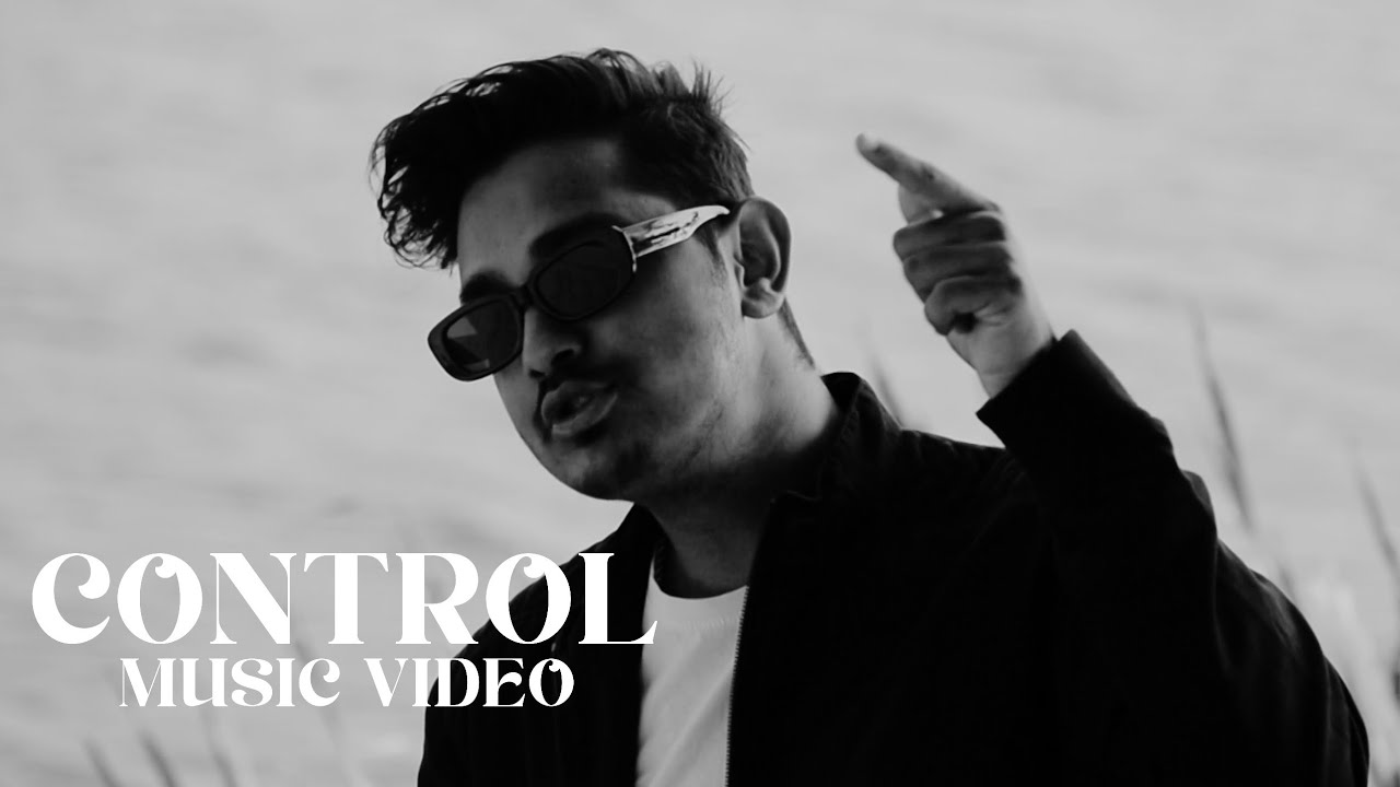 Assista ao videoclipe da música {trackName} de {artistName}