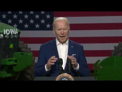 A Bird Appears To Poop On Joe Biden’s Shoulder During His Speech In Iowa