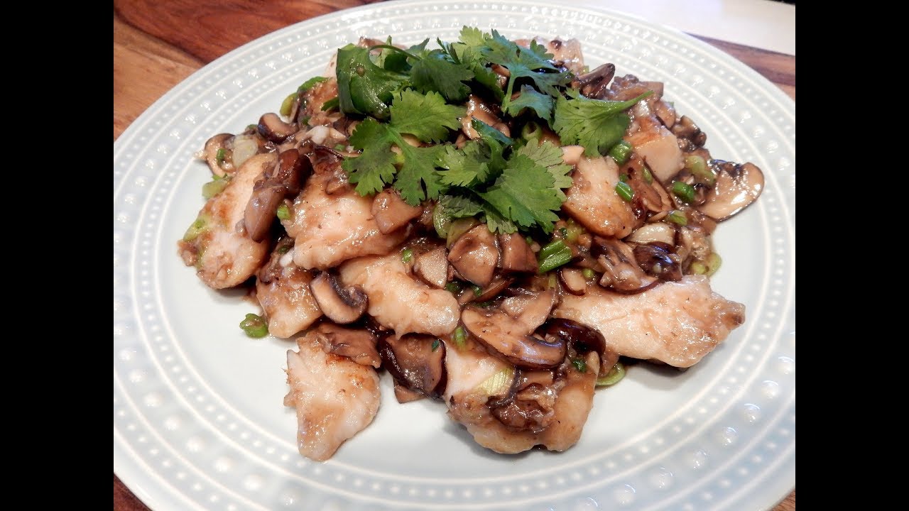 S2Ep79-Fish Fillet with Mushrooms and Rice Wine 米酒蘑菇魚片 - YouTube