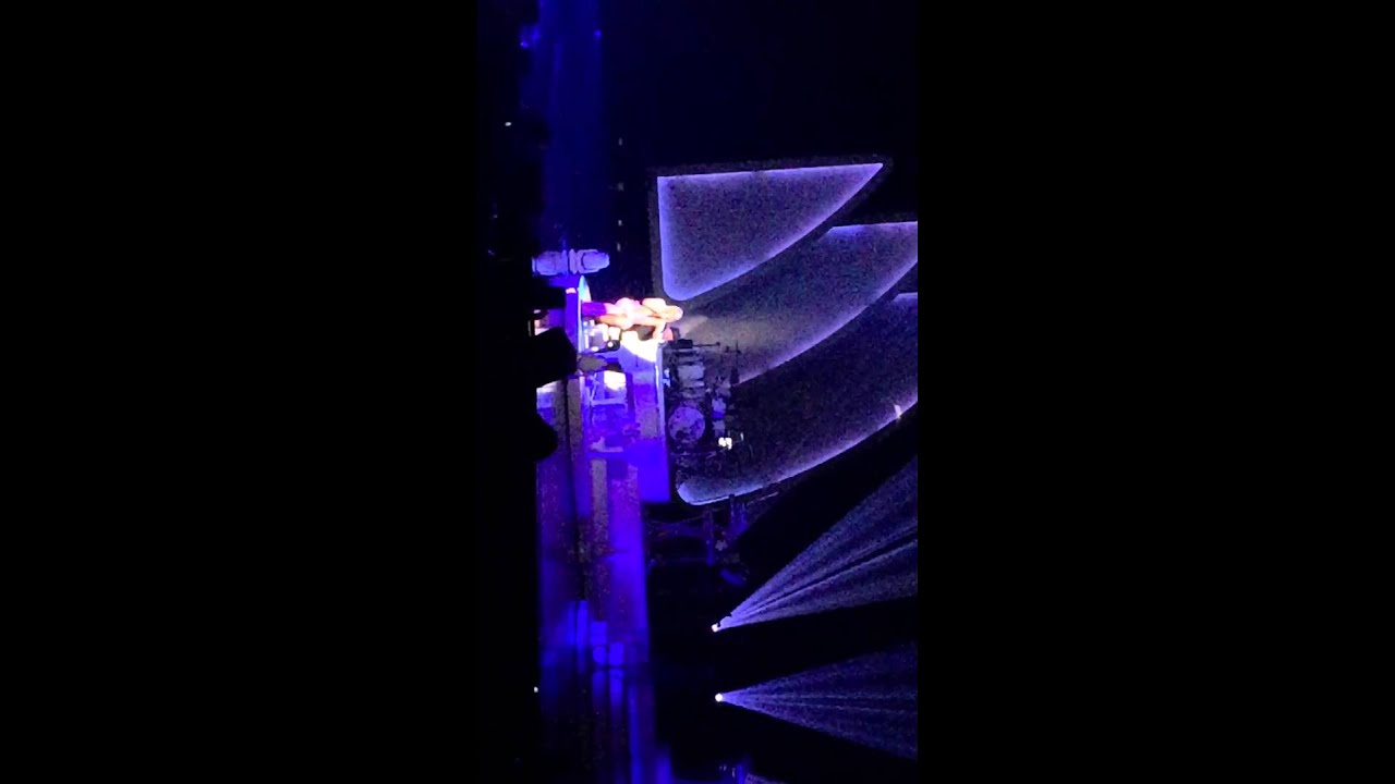 Mariah Carey - Rainbow Interlude & Thank God I Found You live (Las Vegas) Feb 17 2016