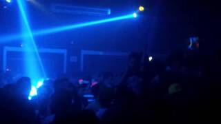 DJ Tommy Love - Beast ft. Wanessa na Weekend Club Ribeirão Preto dia 19/07/2014.