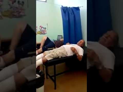 Emocionante video del enfermero fallecido cantándoles a sus pacientes