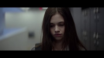 映画『ガール・イン・ザ・ミラー』予告編