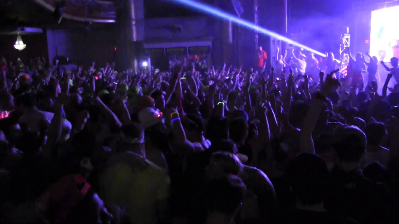 Barstool Blackout Tour Providence Lupos Fall 2014 YouTube