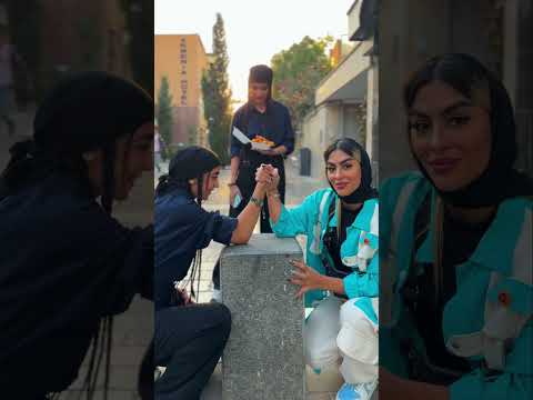با دوقلو ها مچ انداختمم ببين چقدر قويمت