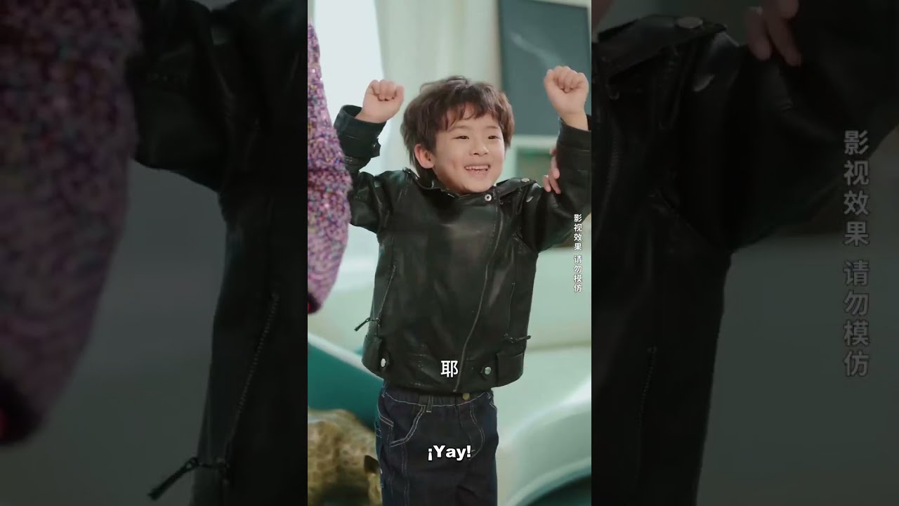 ¡Se sacrificó para salvar al CEO y regresó cinco años después con tres adorables niños!