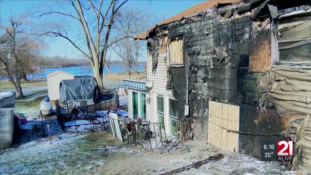 Rome City man rescues neighbor from house fire - YouTube
