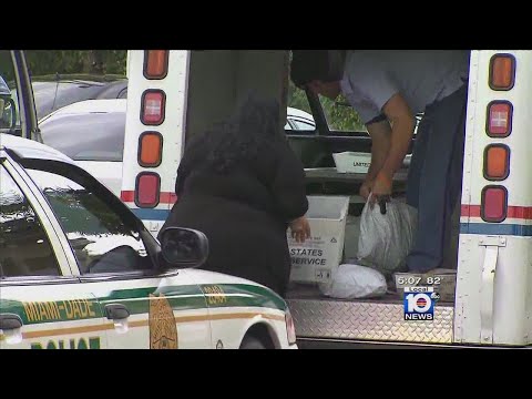 USPS mail carrier robbed of master key in Northwest Miami-Dade