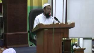Ust Azhar Idrus- Imam ' QulhuAllahuAhad ' Al-Ikhlas