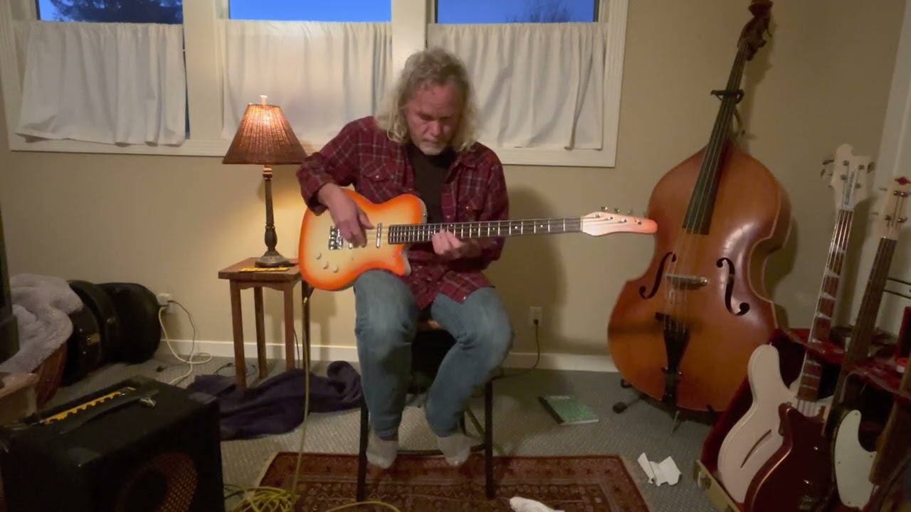 Jerry Jones Single Cutaway Bass Demo