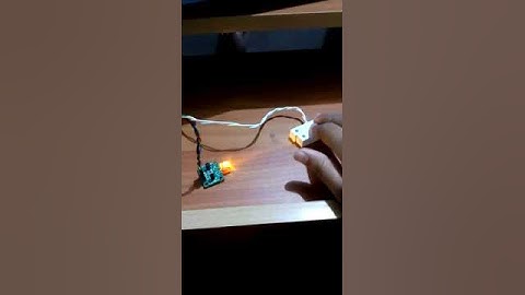 Arduino project using magnetic door sensor and dual led