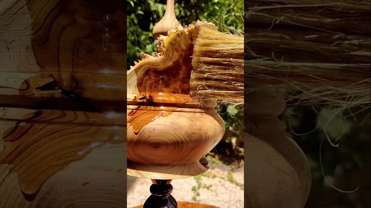 Turning a wooden dish #woodworking #wood #woodscraft