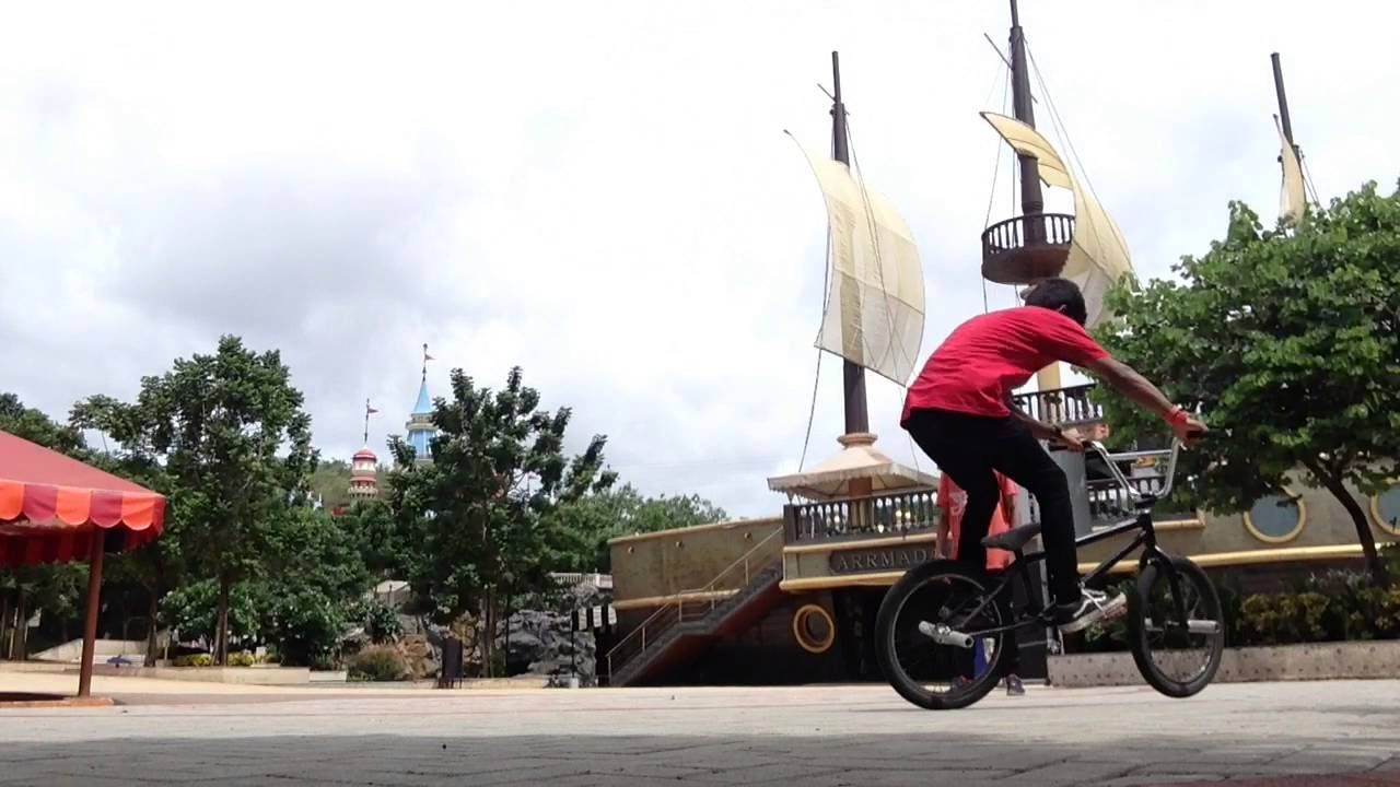 Adlabs Imagica cycle stunt