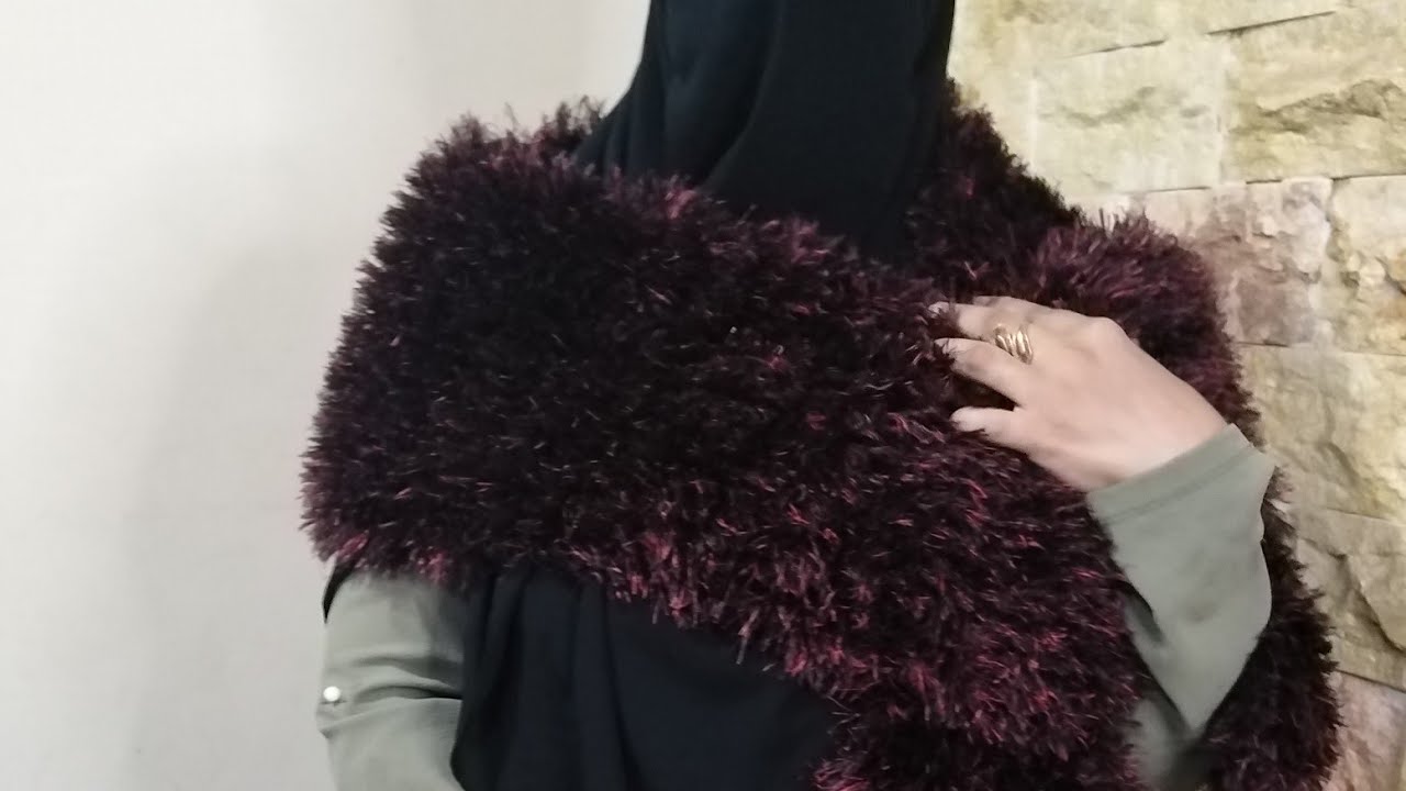 طريقة عمل شاال كروشية بخيط رمش العين ازاي تشتغلي بخيط رمش العين #shorts