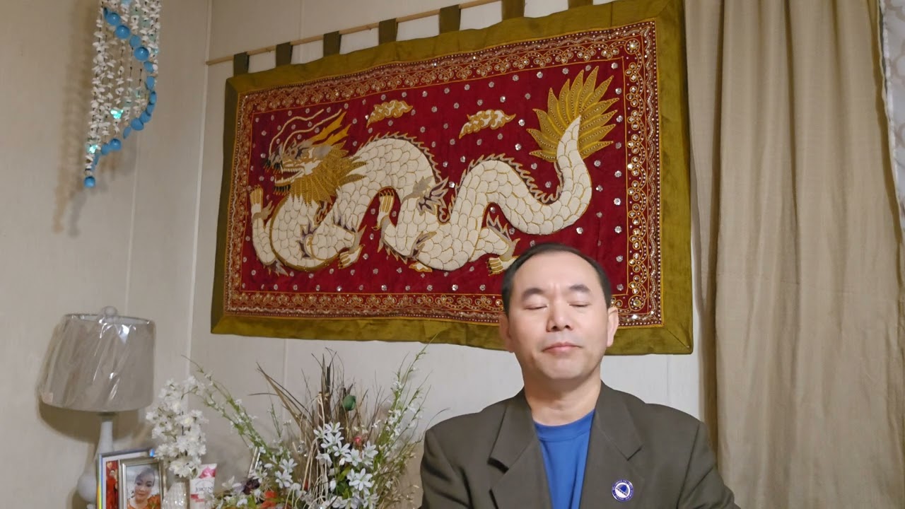 Tiam Mej Zeeg Tshoob Qua Ntxhais