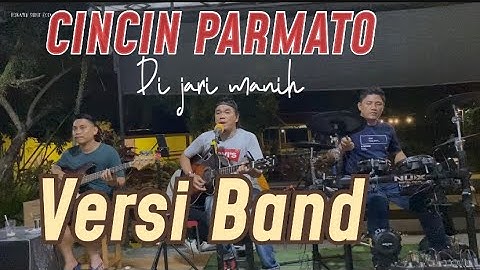 Pengamen viral padang - Cincin Parmato di jari manih - versi band Live ngamen