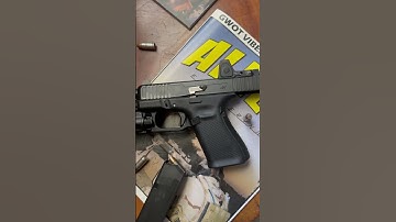 @jagerwerks glock 19 gen 5 Trijicon RMR surefire x300. #gunstuff #custom #trijiconrmr