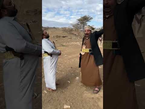 الحاوري يقلد الشيخ فارس الحباري لاول مرة مع عامر الرجوي