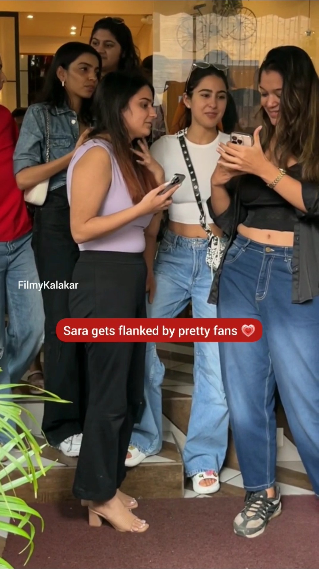 #saraalikhan gets mobbed by some pretty girls and we are sure she won't mind ? #filmykalakar