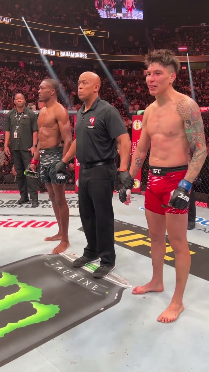 Ignacio Bahamondes SUBMITS Jalin Turner in the FIRST ? #ufc313