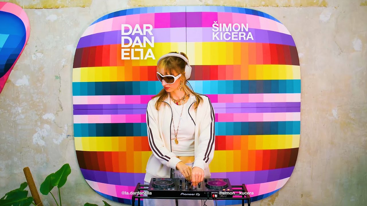 TECHNO ELECTRO MUSIC SET in Art Showroom by DJ Dardanella / Collab with Šimon Kučera