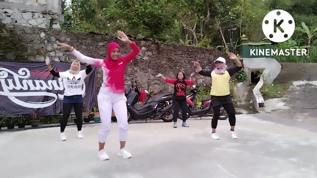 Senam Kreasi//Kreasi Jathilan//Kidung Wahyu Kolosebo//Coreo by:Fitri ( AnnaFhie )