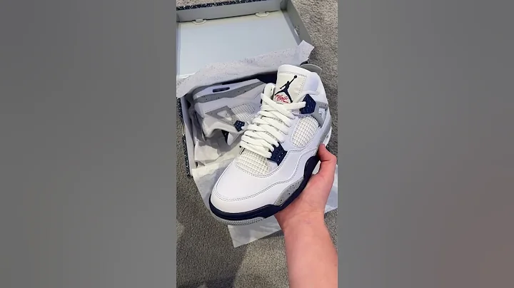 Unbox Air Jordan 4 Retro 'Midnight Navy' - Elevate Your Style with Deep Navy Vibes 🌌👟 #AirJordan4