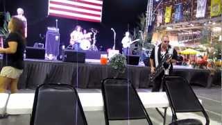 Deb And  The Dinamics  Saxofon