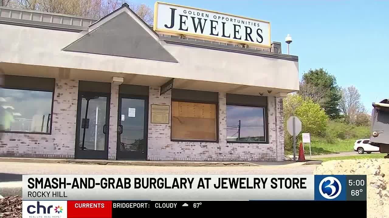 Smash-and-grab burglary in Rocky Hill - YouTube