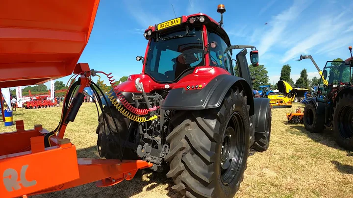 2022 Valtra T195 5th gen 70th Anniversary Edition 7.4 Litre 6-Cyl (195/210HP) with Larrington