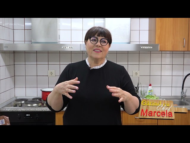 Tocană de pui cu cartofi | Salată ca la ţară | Plăcinte cu mere şi cremă | Gătind cu chef Marcela class=