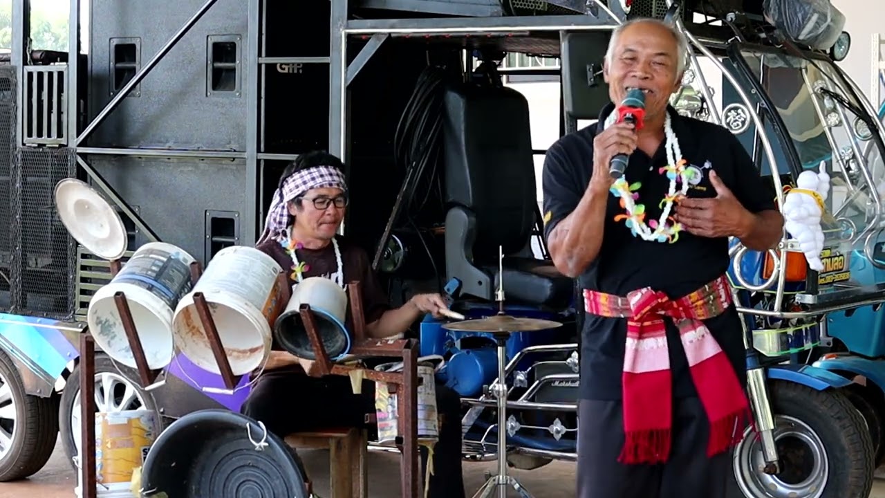 สุดยอดจริงๆกลองคุถังสามช่า พ่อตาลูกเขย(สร้างขึ้นเพื่อความบันเทิง)