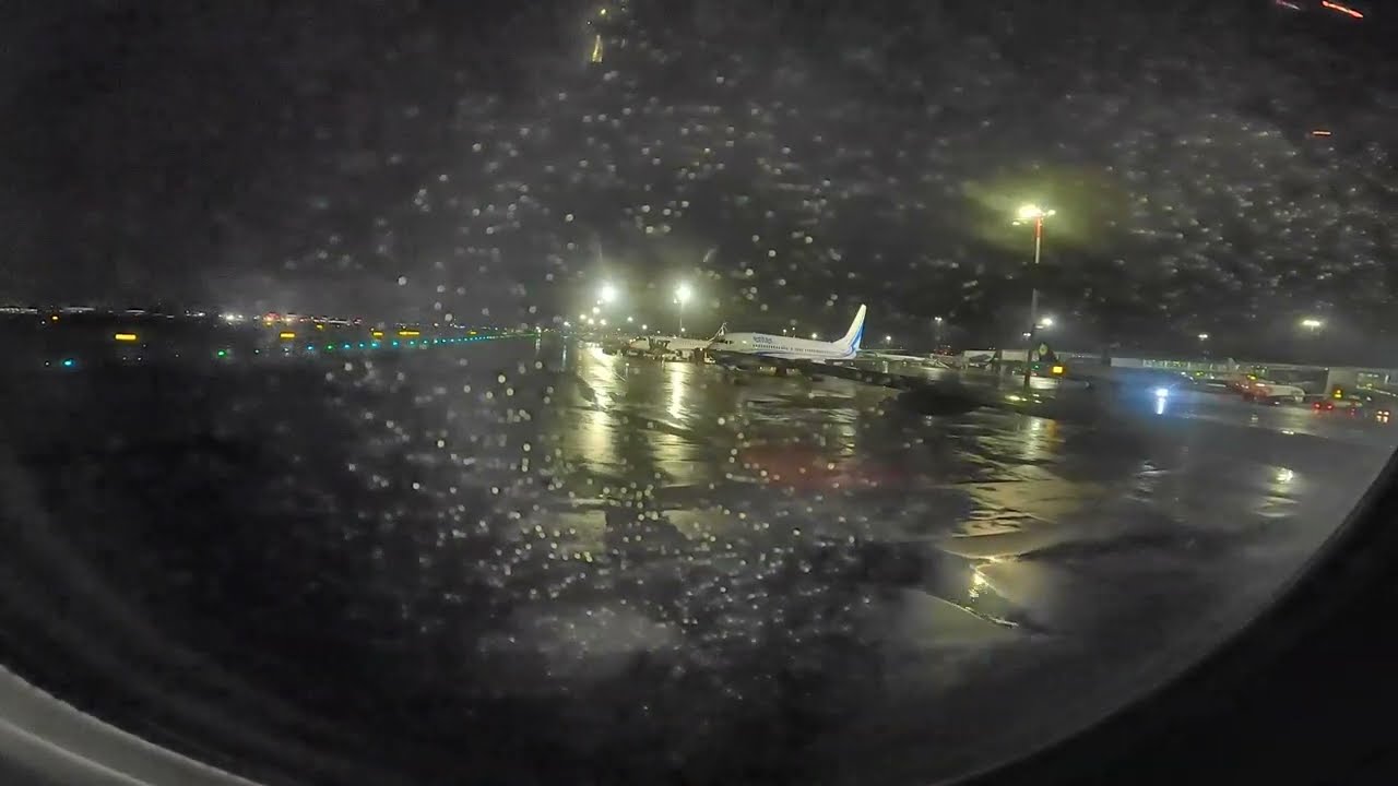 【惡劣天氣下的刺激降落!!!】LOT波蘭航空 巴西航太E195-E2 LO3910 克拉科夫→華沙 降落(PW1900G發動機鬼叫注意!!!)