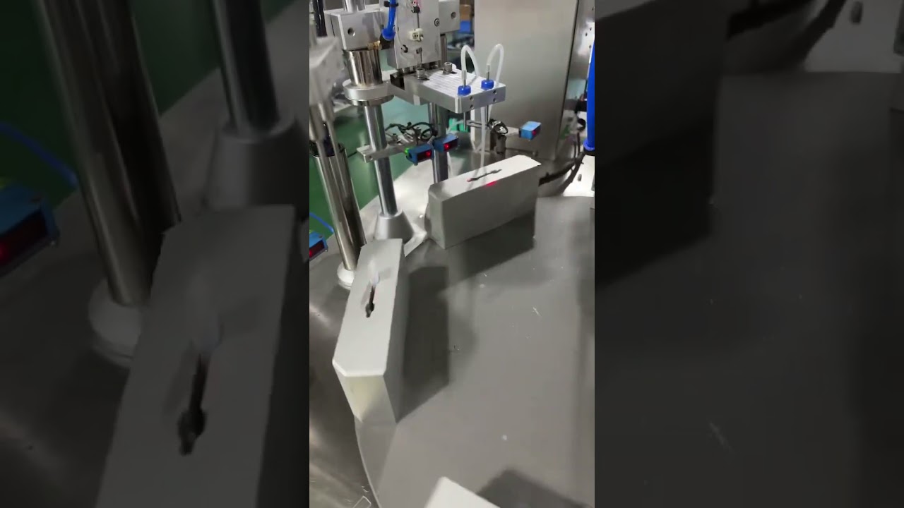 Усовершенствованная и готовая машина для герметизации и заполнения суперклеем для индийского зака...